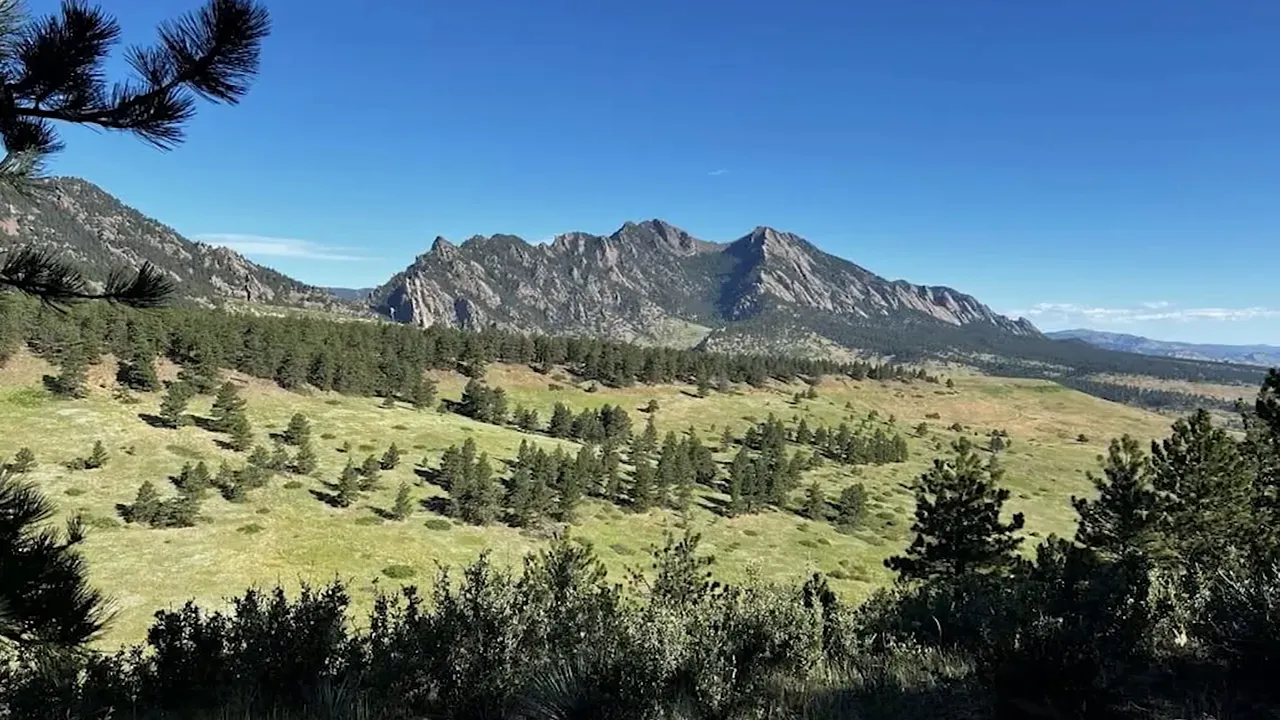 Scenic view of Colorado valley and distant mountain peaks near Lafayette