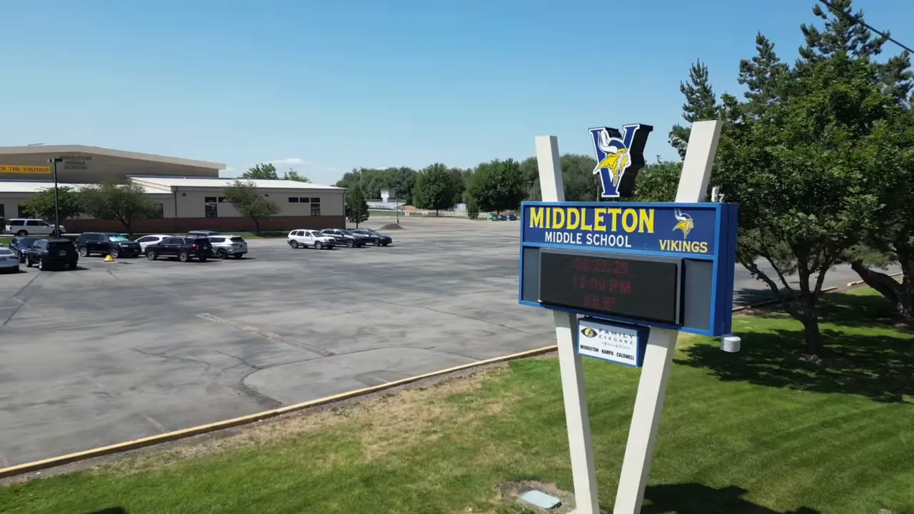 Middleton Middle School entrance sign in Middleton Idaho