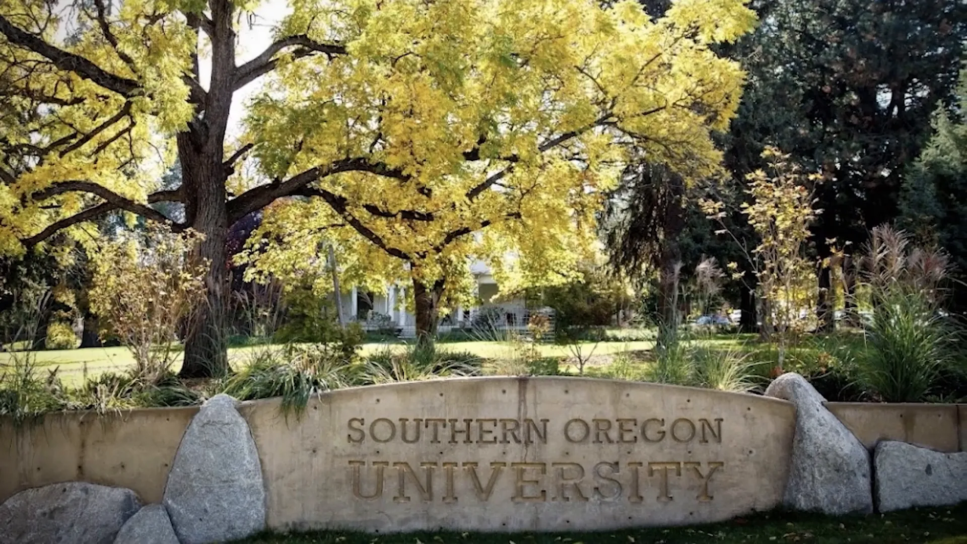 Southern Oregon University football game