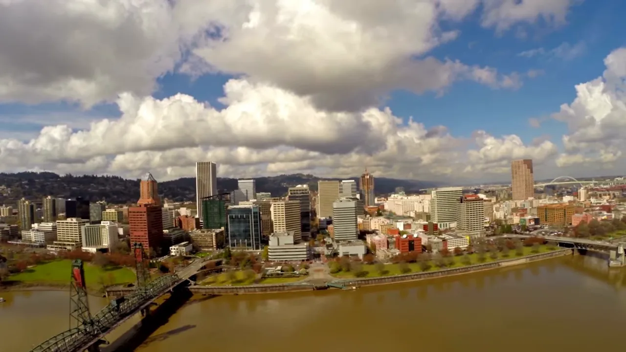 Portland Oregon skyline over the Willamette River