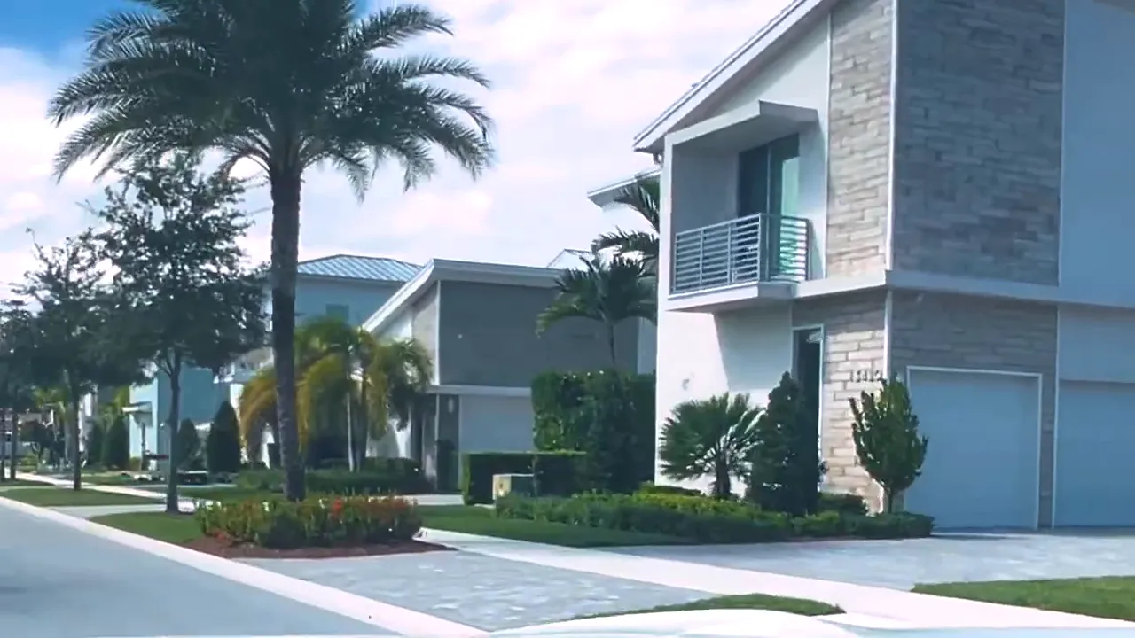 Alton Florida: Palm Beach Gardens