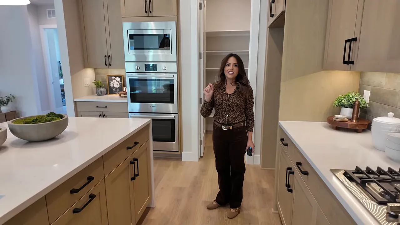 Bosch appliance package and double ovens built into kitchen wall