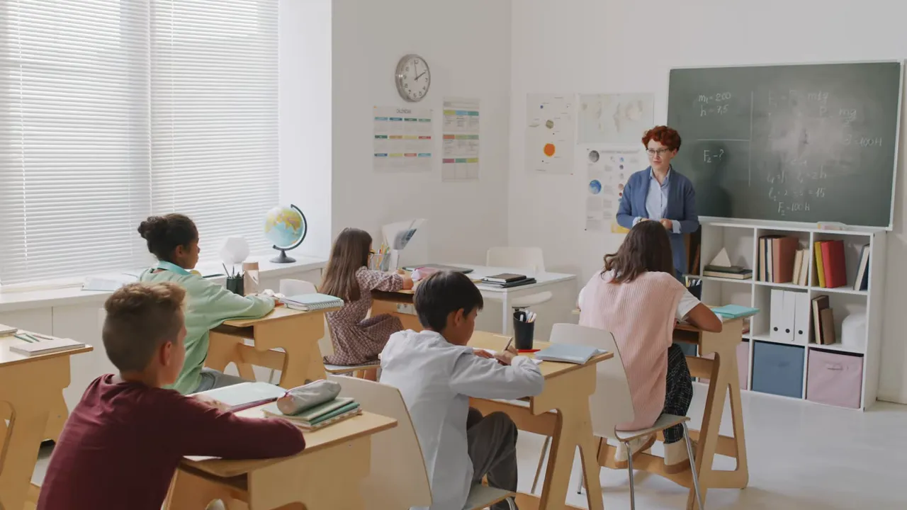 Students walking to school in Coral Springs
