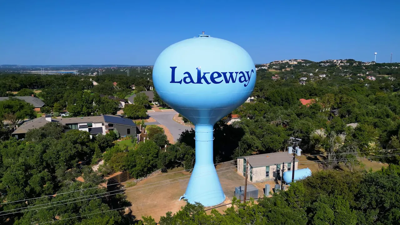 Blue Lakeway water tower