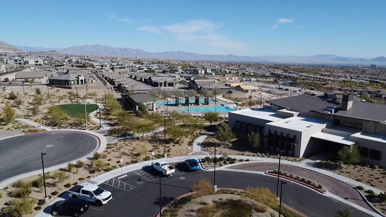 Aerial view of Heritage at Stonebridge pickleball courts and Red Rock Canyon landscape