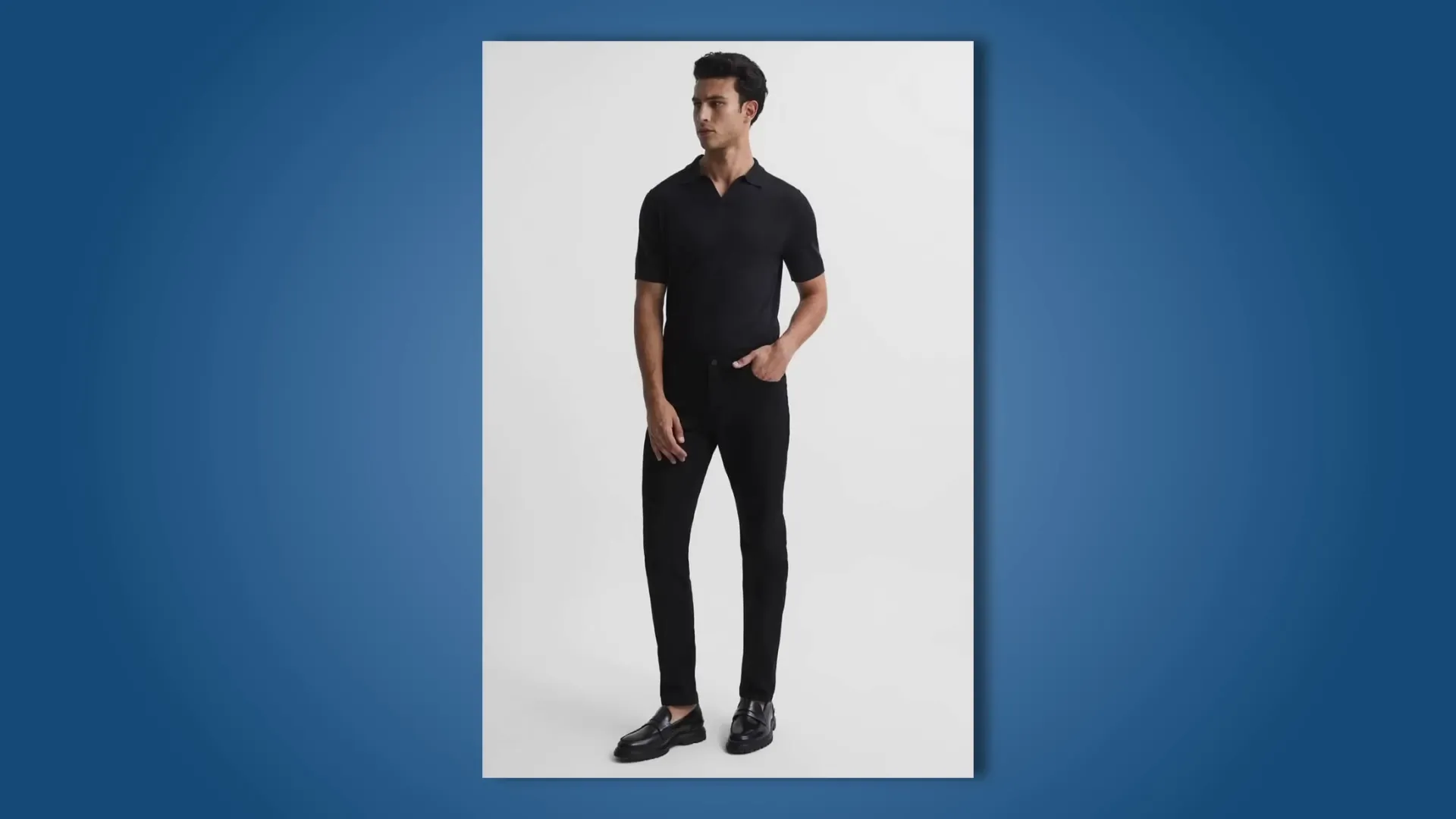 Pairing dark jeans with a white T-shirt