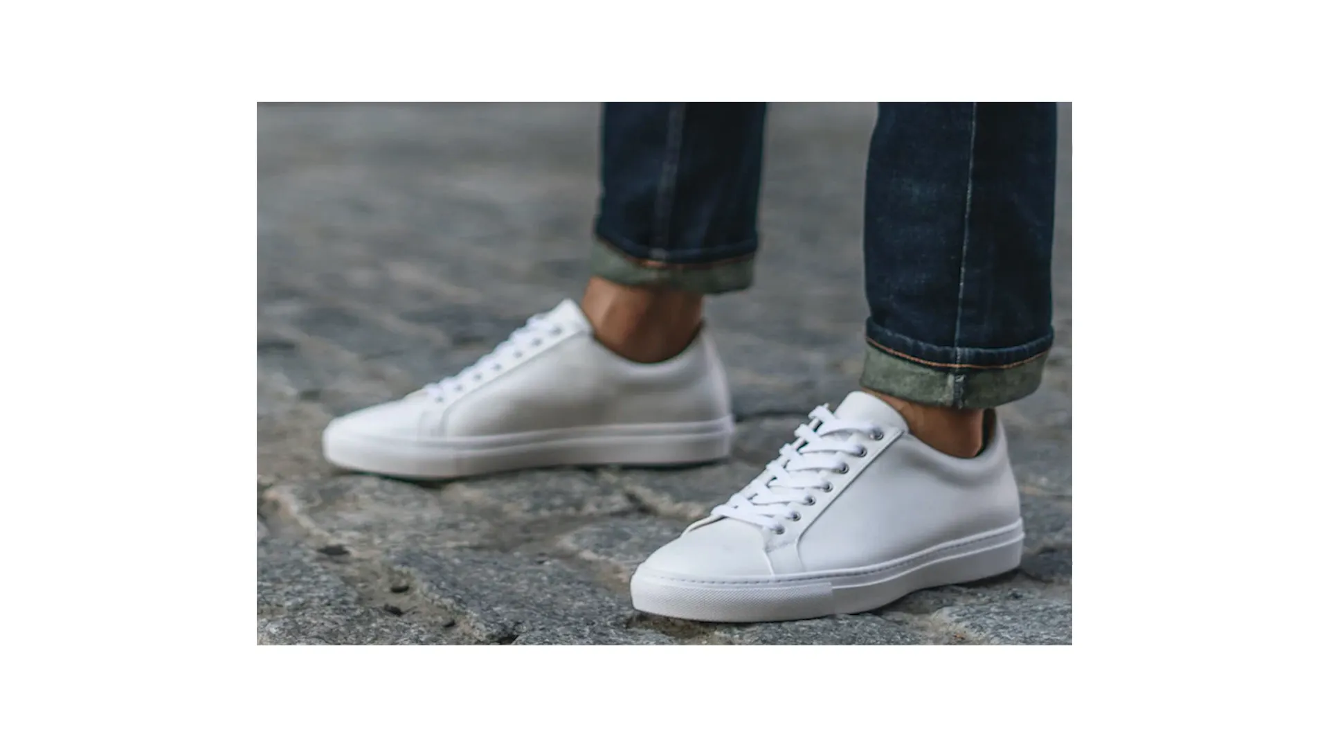 White leather low-top sneakers