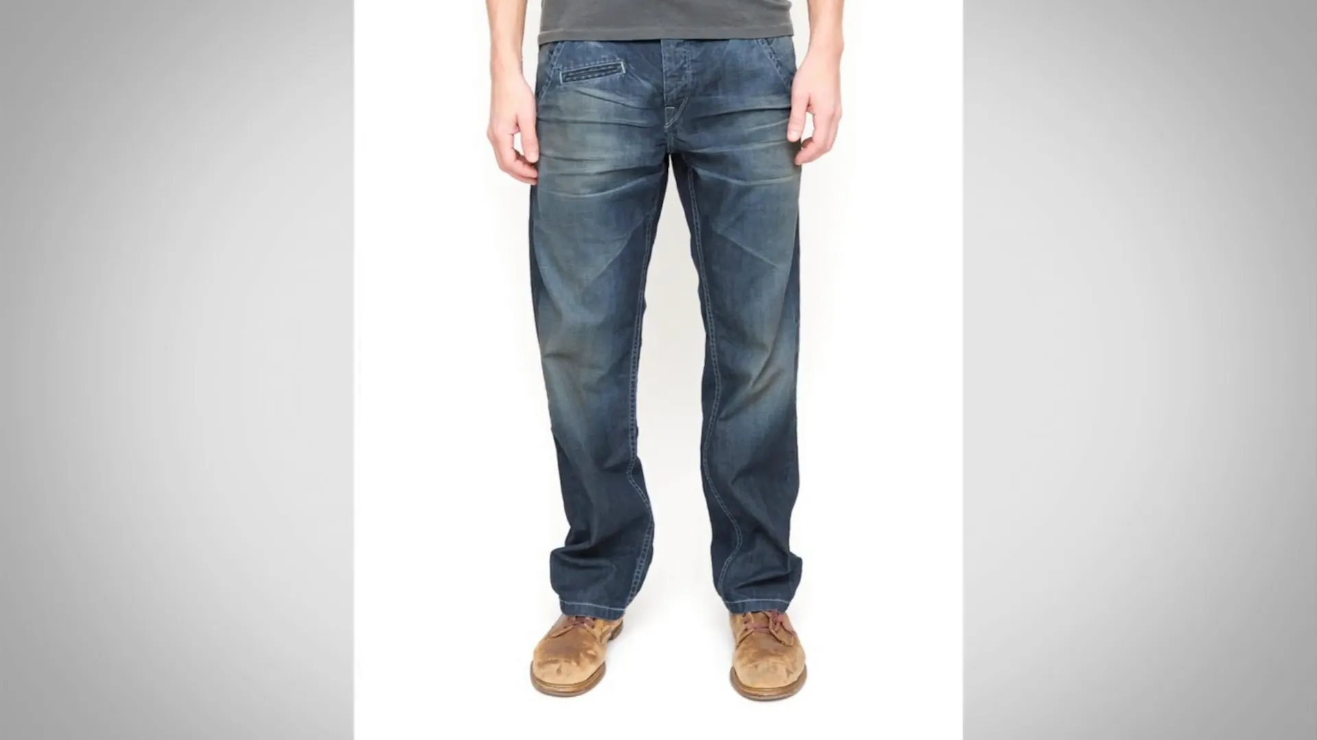 Présentation de Lee Jeans avec des modèles modernes