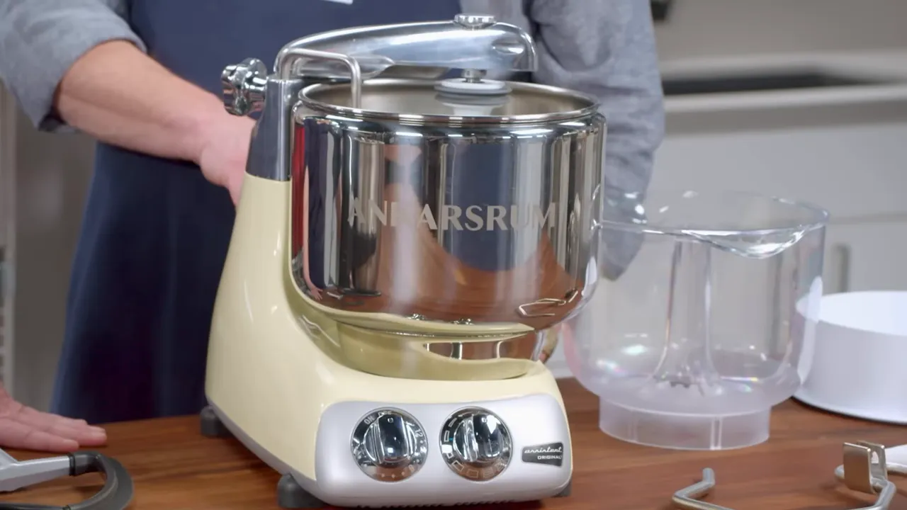 Ankarsrum Original stand mixer with bowl on top