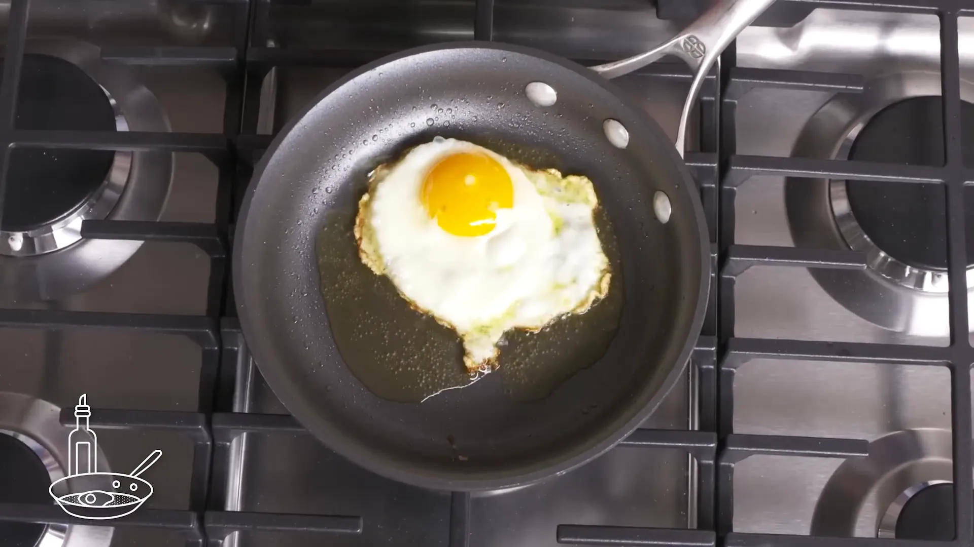Olive oil fried egg with crispy edges