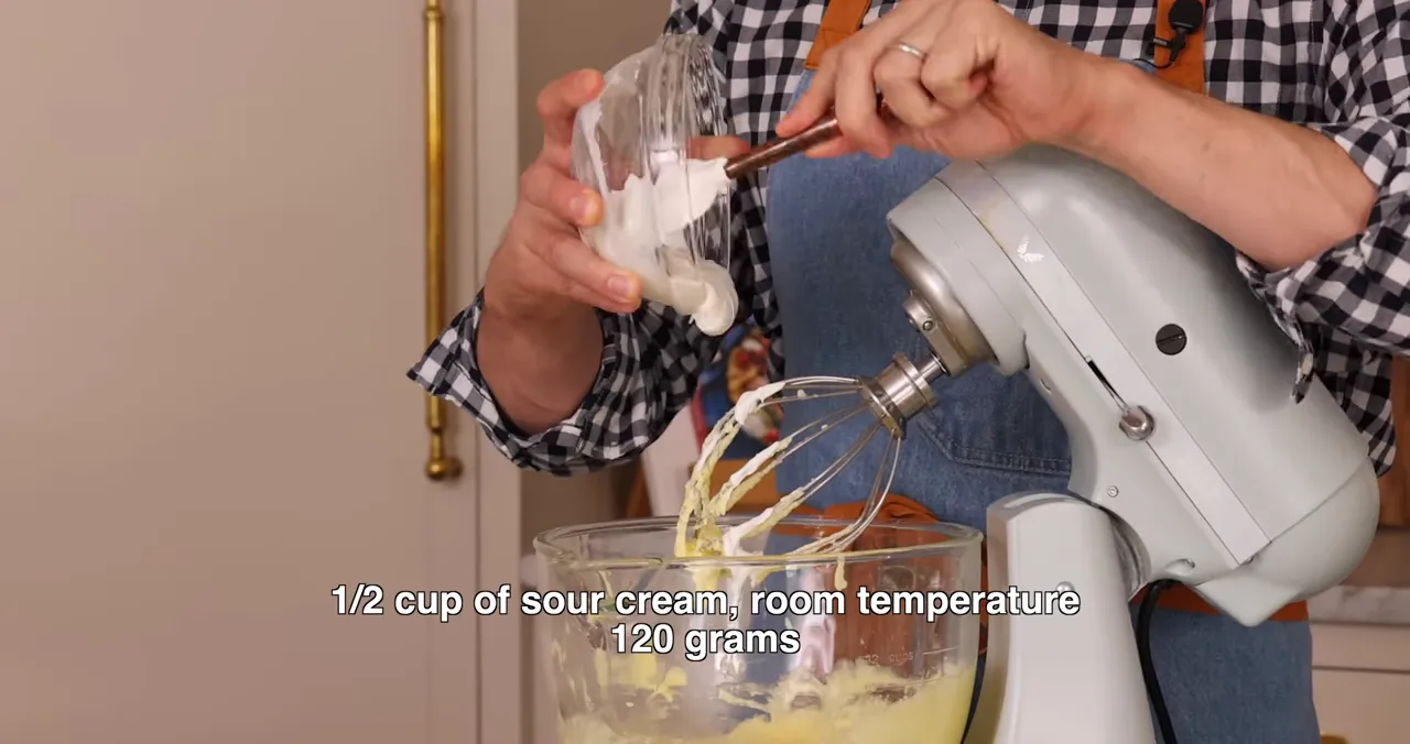Adding sour cream to batter for tenderness