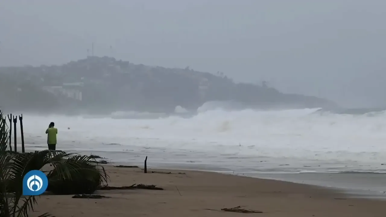 Tormenta Tropical John tocando tierra