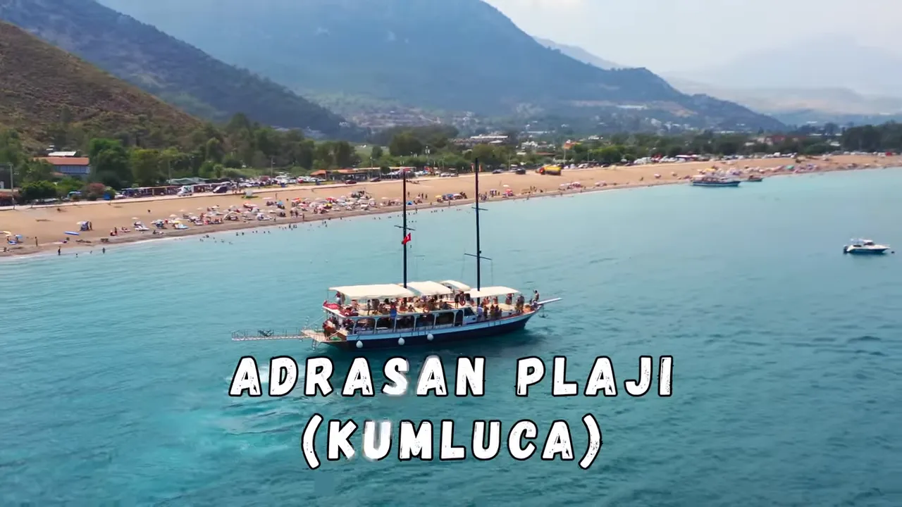 Adrasan Plajı gulet ve kumsal video başlığı