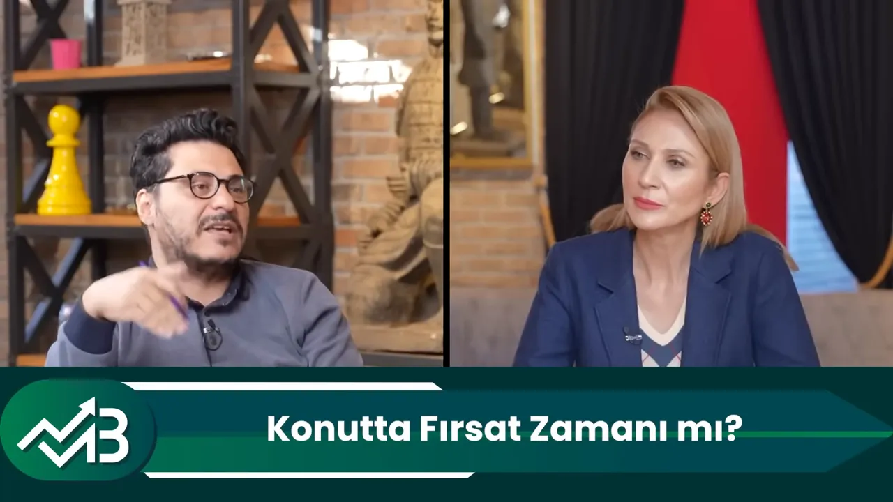 İki konuşmacı konuşuyor; alt grafikte 'Konutta Fırsat Zamanı mı?' başlığı net ve okunaklı.