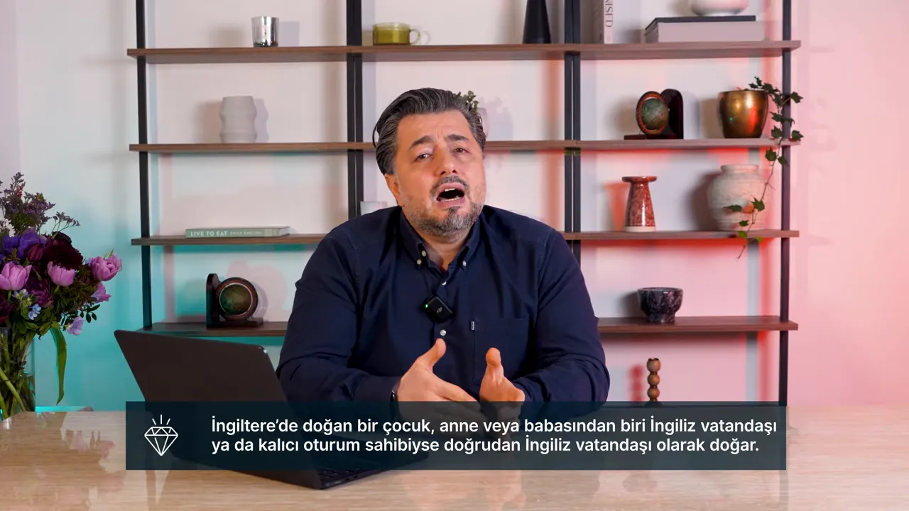 Anne veya babadan biri İngiliz vatandaşı ya da kalıcı oturum sahibi ise otomatik vatandaşlık a&ccedil;ıklaması