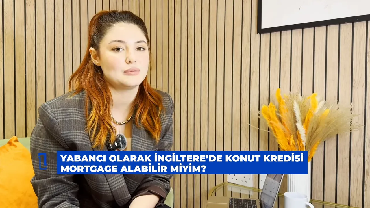 Sunucu yakın plan, alt bilgi: 'Yabancı olarak İngiltere'de konut kredisi mortgage alabilir miyim?'