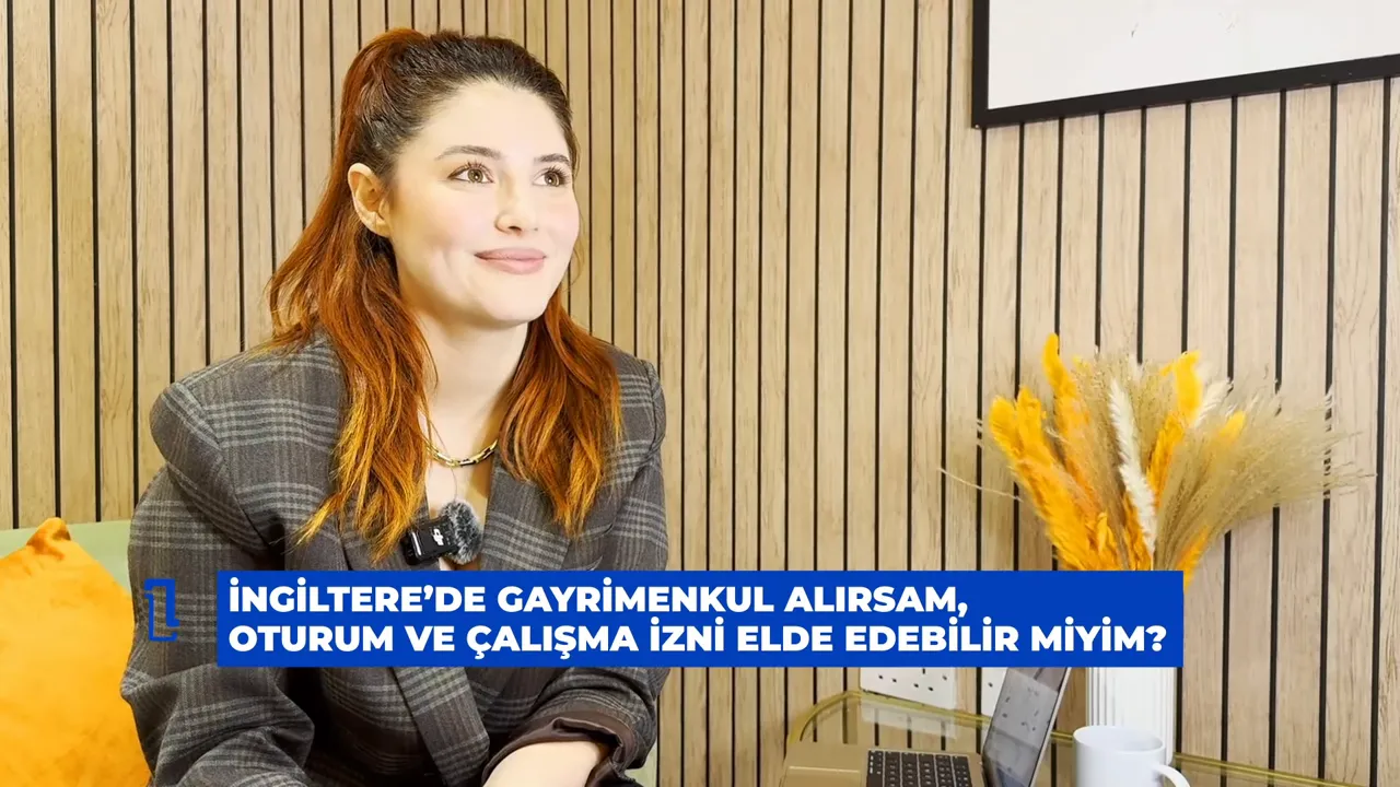 videoda 'İngiltere'de gayrimenkul alırsam oturum ve &ccedil;alışma izni elde edebilir miyim?' başlığıyla konuşan sunucu