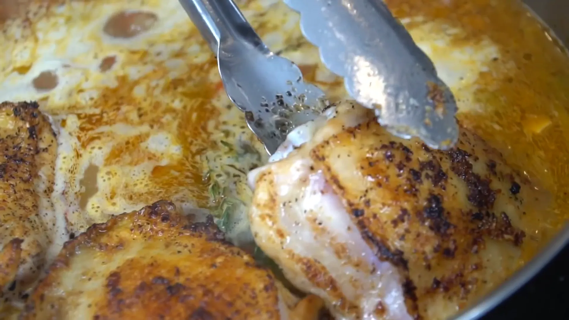 Covering skillet with lid