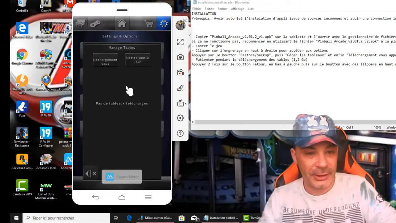 Écran Manage Tables de Pinball Arcade indiquant « Pas de tableaux téléchargés » et boutons pour télécharger ou mettre à jour les tables.
