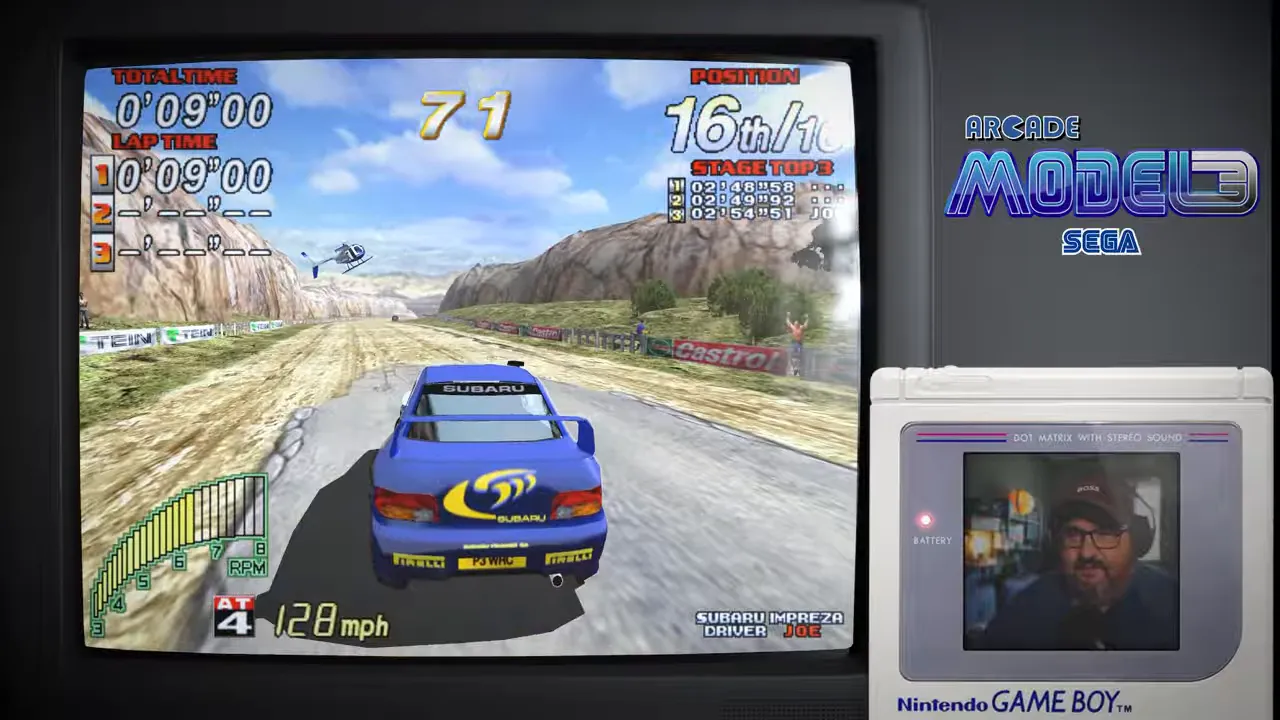 Course Sega Rally 2 sur piste de terre avec voiture bleue vue de derrière