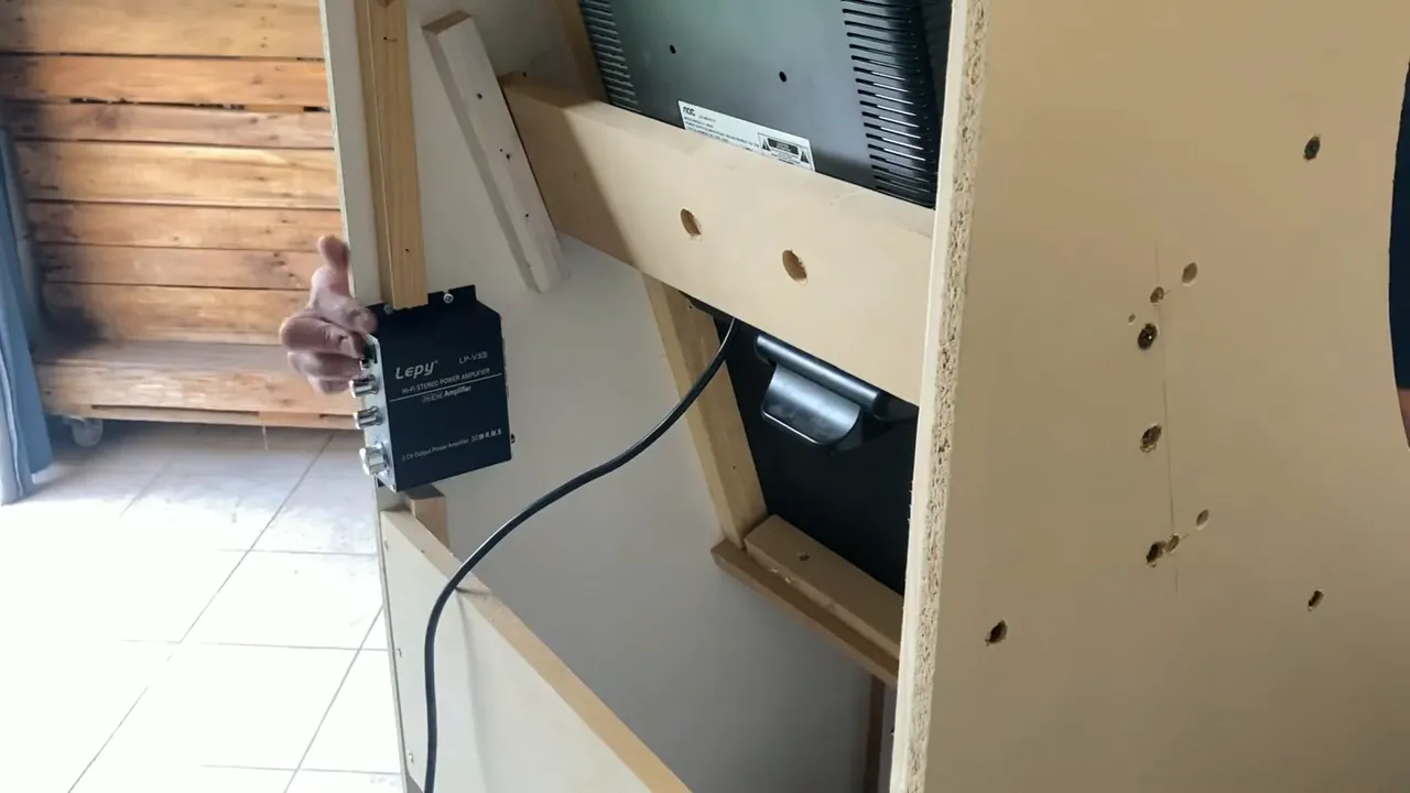 Ampli installé, boutons accessibles