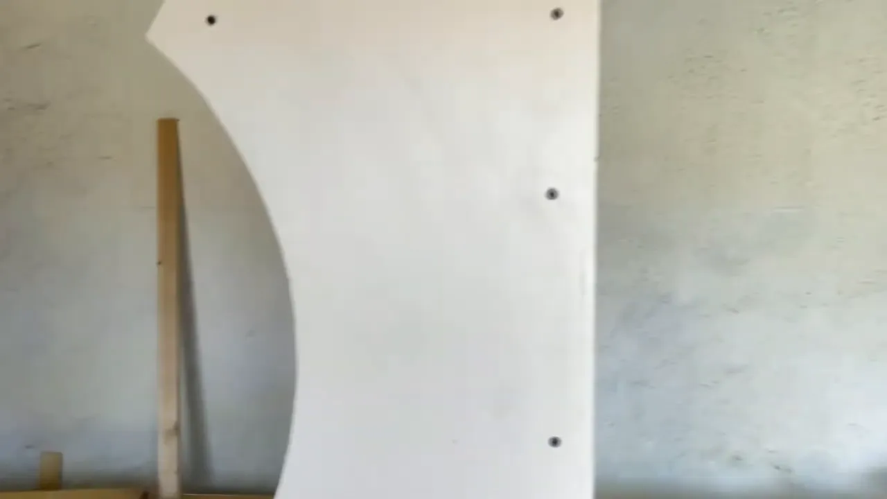 Vue générale de la caisse montée à mi-assemblage