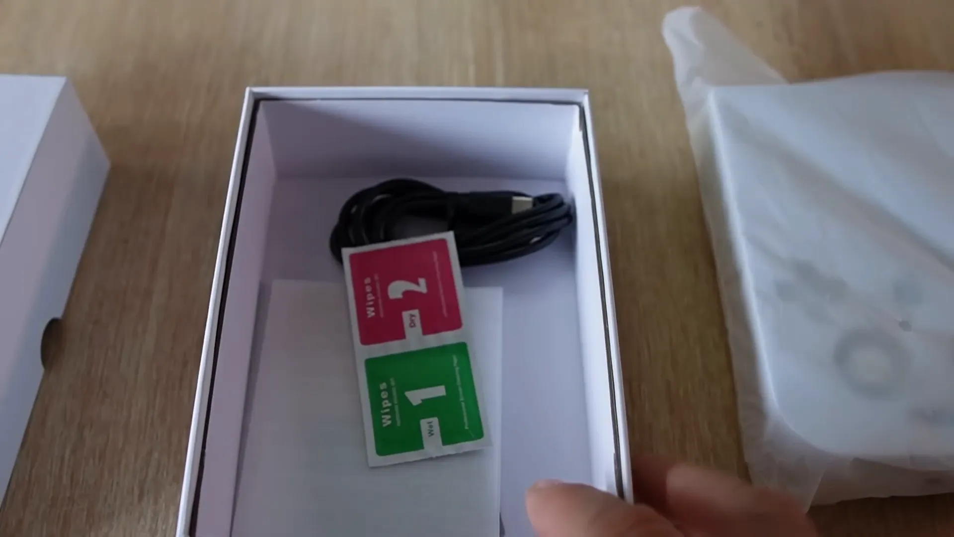 Boîte bien emballée la RG406V