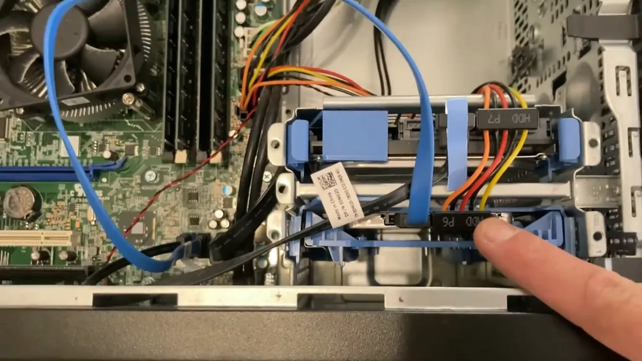 Disque dur 500 Go et SSD 128 Go prêts à être installés