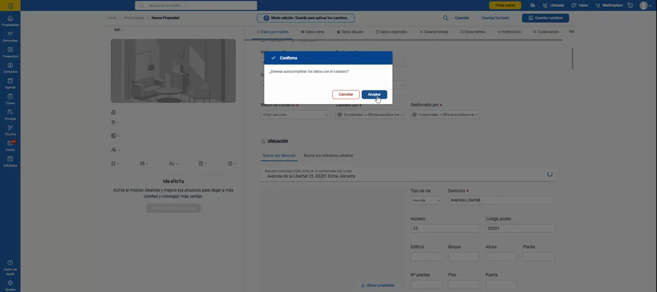 Ventana emergente de confirmación para autoconectar datos con el Catastro