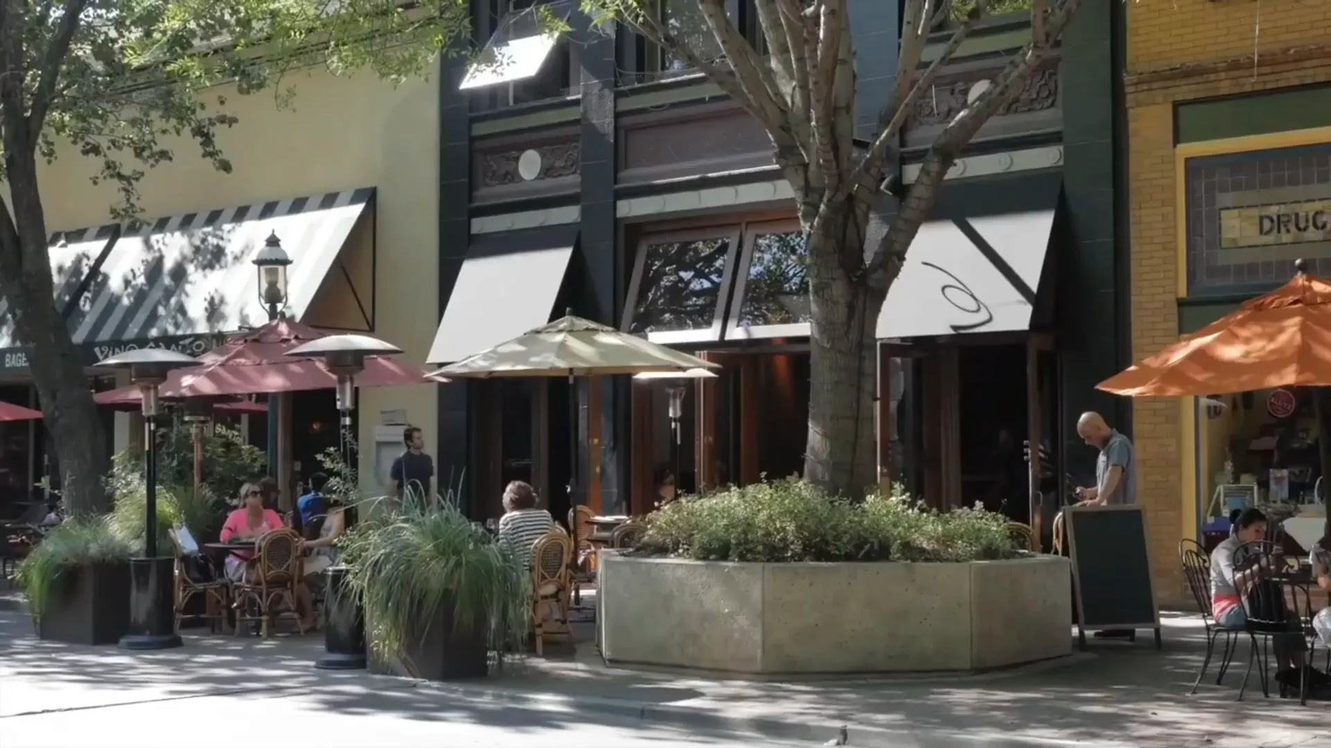 Dining options in downtown Redwood City