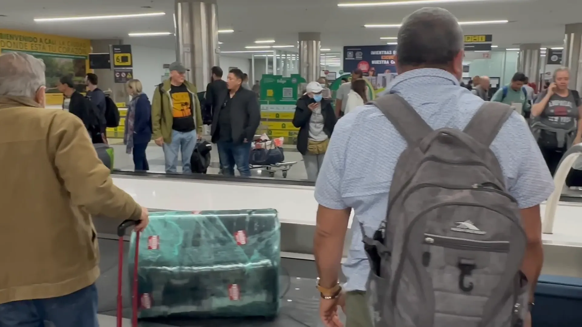 Avoid luggage carousel