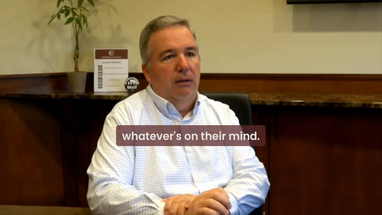 Advisor speaking one-on-one in a relaxed setting