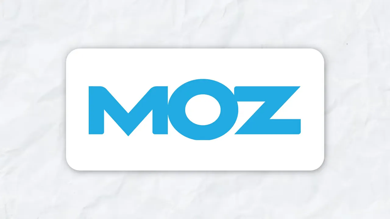 Moz comparison image with Surfer SEO advantages listed