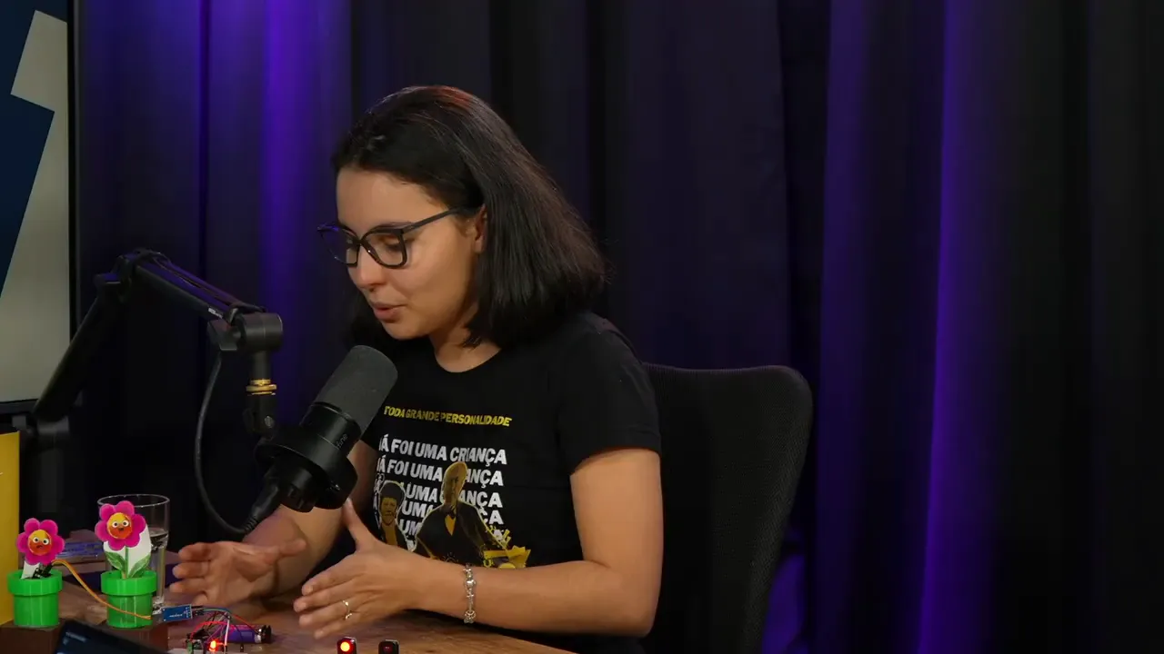 Demonstração do kit de horta tecnológica com sensor de umidade