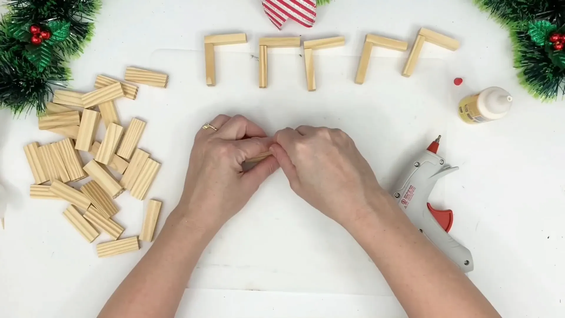 Tumbling tower blocks for DIY crafts