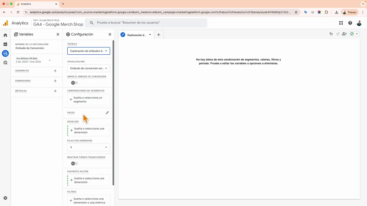 Configuración de Exploración de embudos en GA4 con 'Exploración de embudos' seleccionado, sección de pasos y área principal que indica ausencia de datos