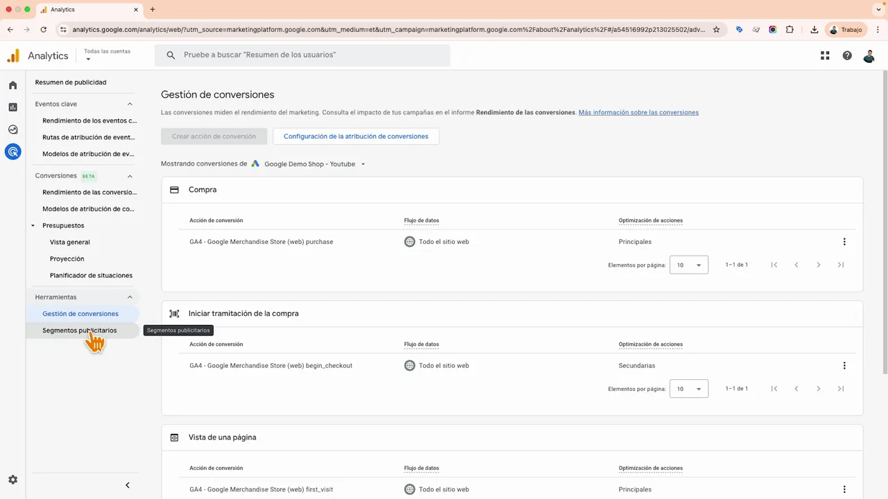 Menú de herramientas en GA4 con Gestión de conversiones y Segmentos publicitarios