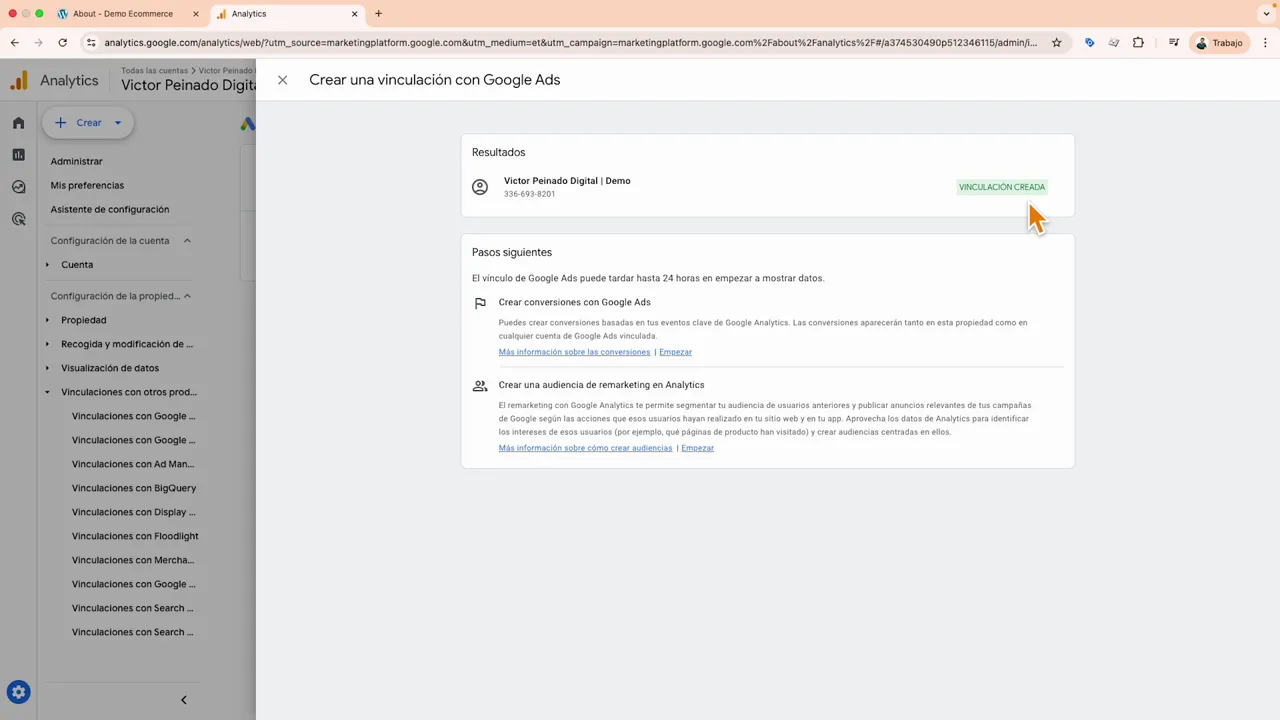 Pantalla de Analytics mostrando la etiqueta 'VINCULACIÓN CREADA' tras crear la vinculación con Google Ads