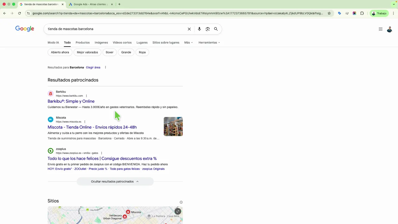 Captura de Google con anuncios patrocinados para “tienda de mascotas barcelona”