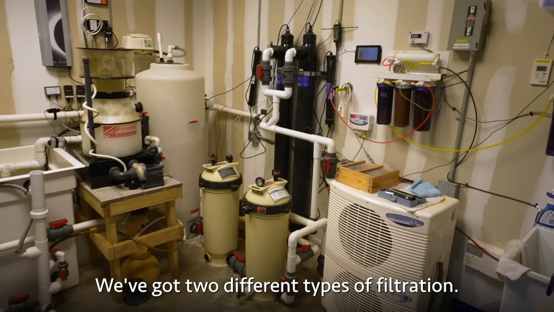 Filtration room with open and closed loop systems