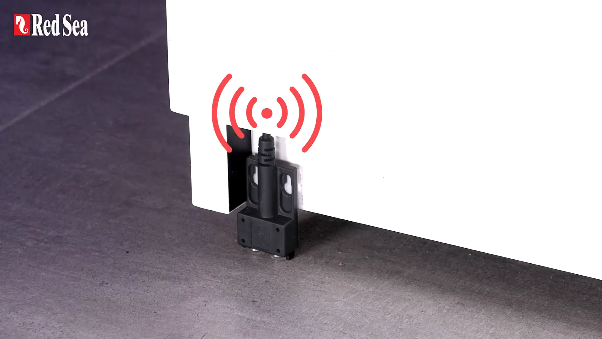 Titanium leak detector in action