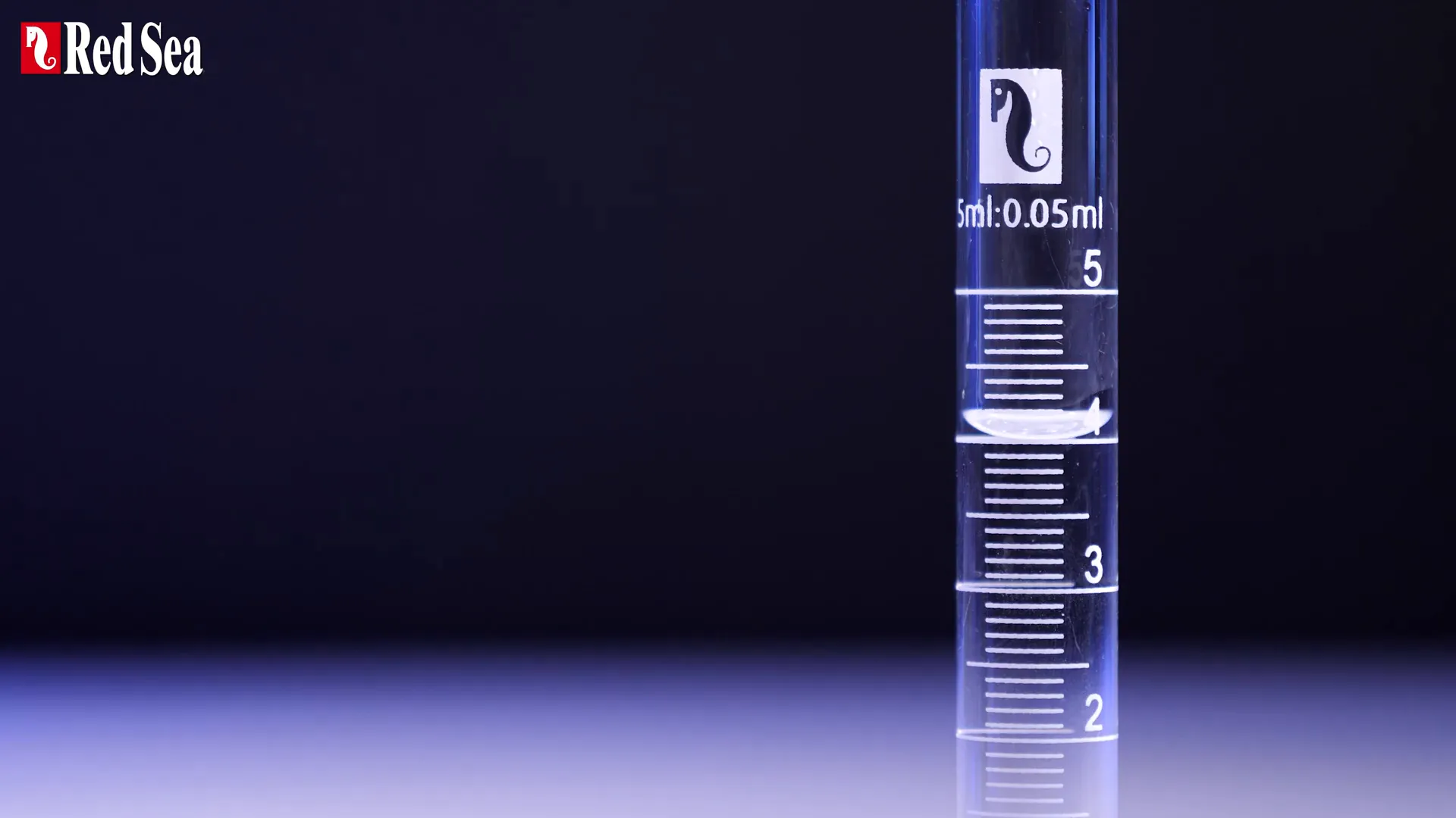 Measuring cylinder and dosing tube for calibration