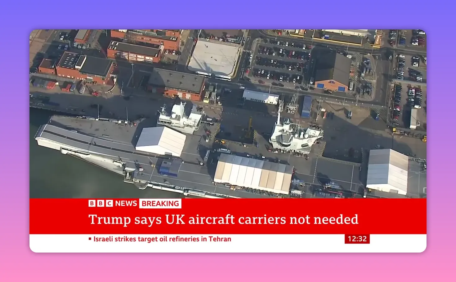 Pont d'un porte‑avions britannique avec tentes, véhicules et installations logistiques indiquant une préparation avancée.