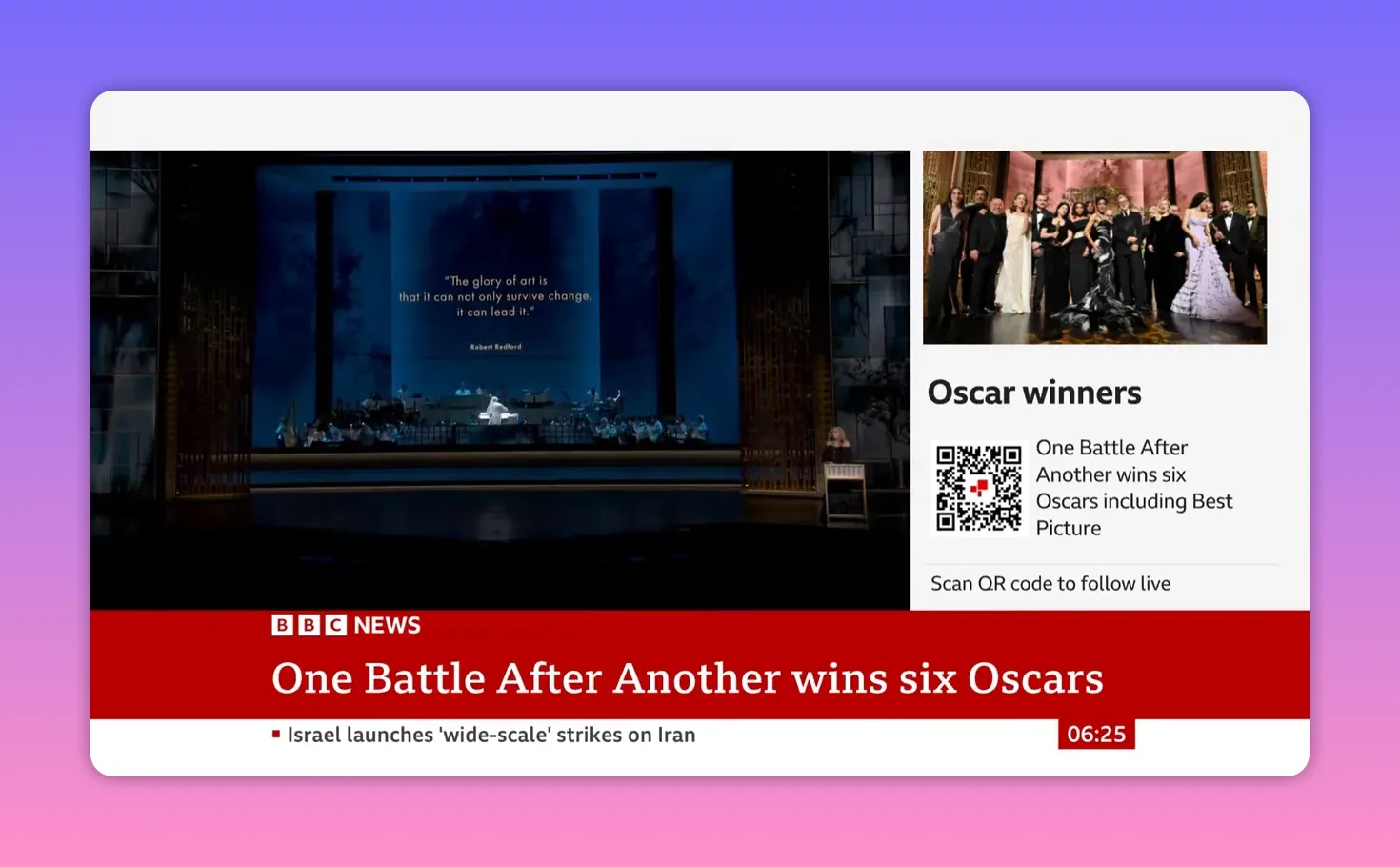 Vue large de la scène des Oscars avec projection en fond et encart latéral indiquant les 'Oscar winners'