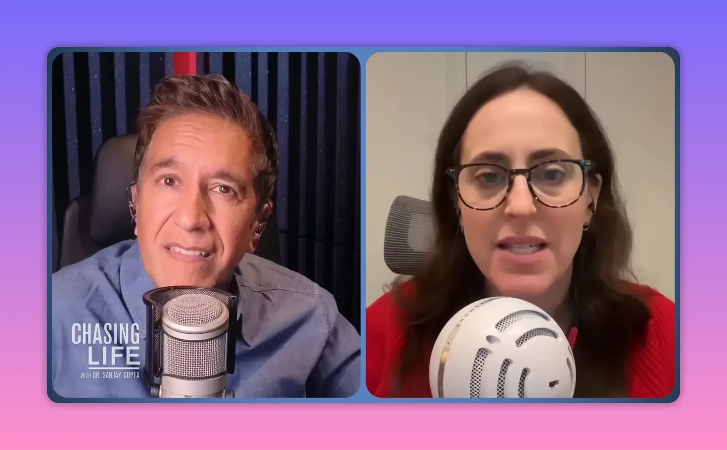 deux intervenants en podcast en écran partagé, visages nets et micro visibles