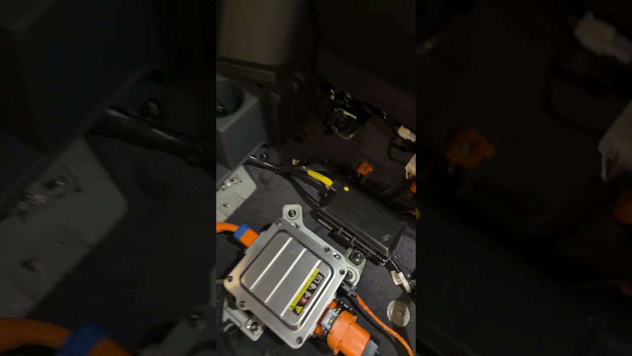 video thumbnail for '2026 Kia EV9 battery pack for your dash camera installation'