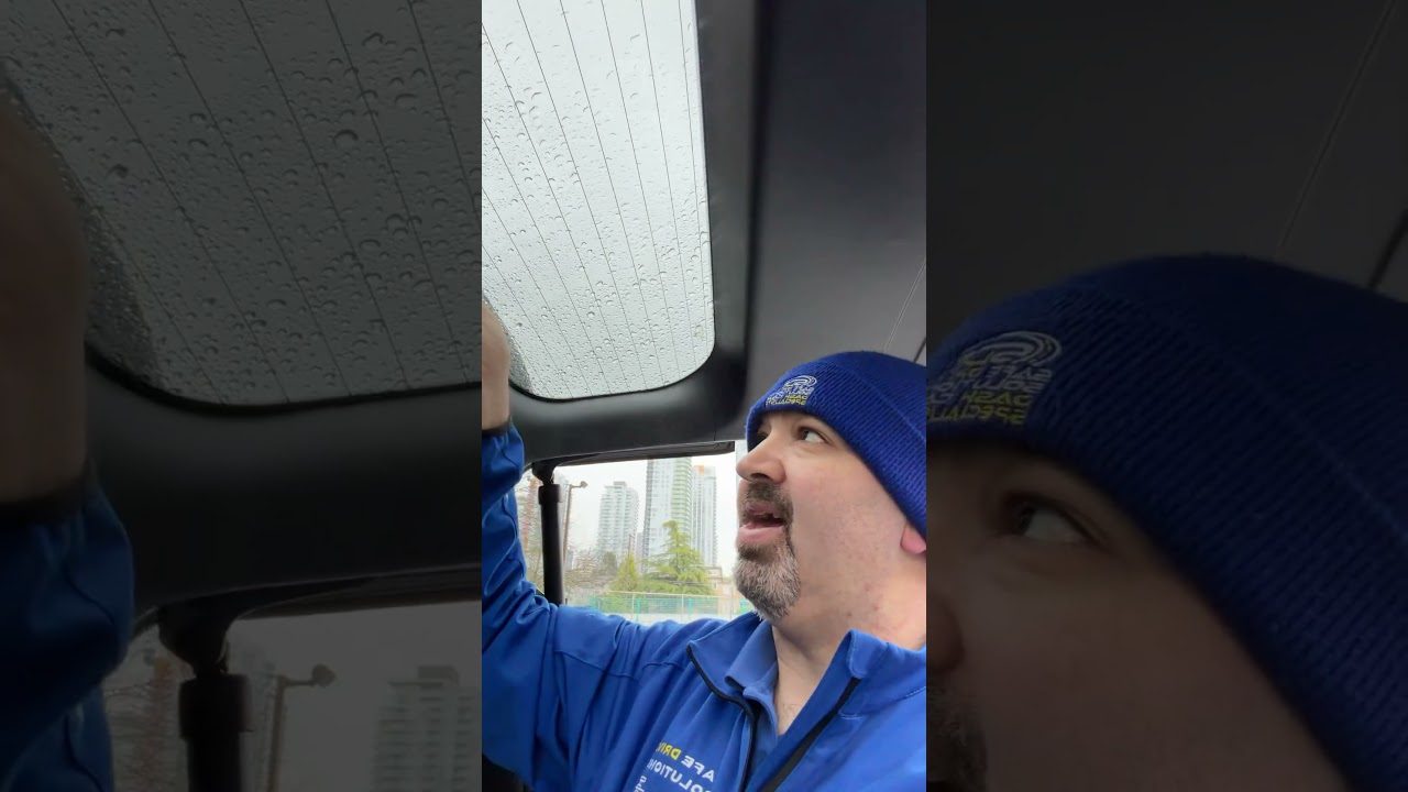 video thumbnail for 'Hyundai Santa Fe 2024 front and rear dash camera'