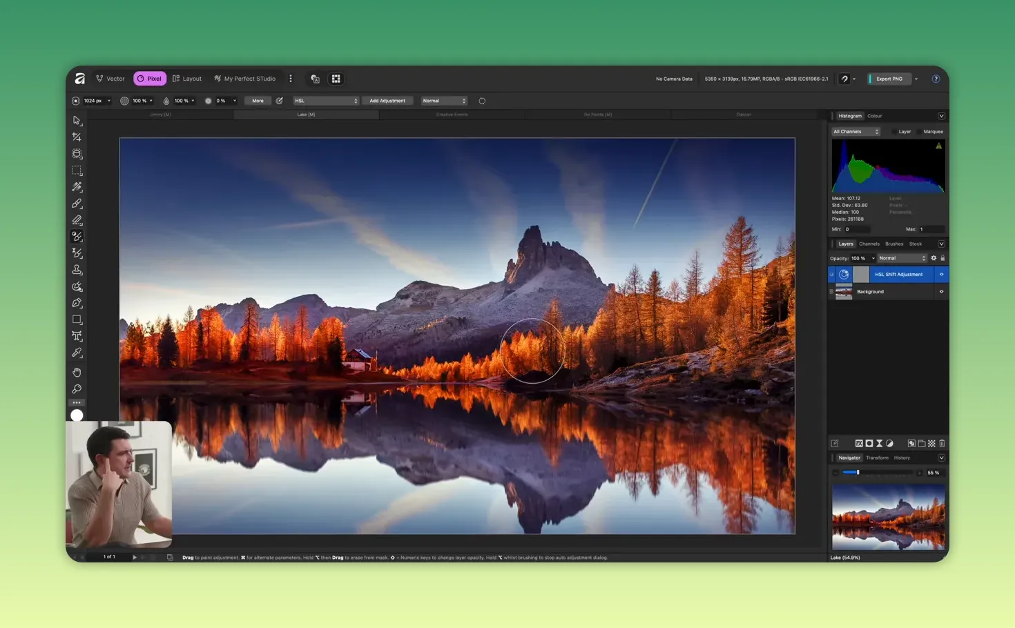 Interfață Pixel Studio cu HSL Shift Adjustment selectată în Layers și un cerc de brush peste zona copacilor