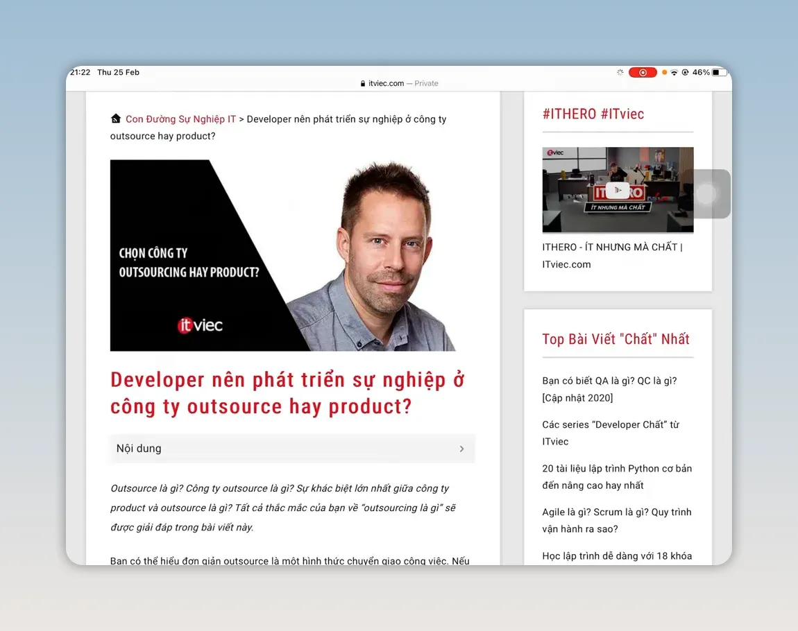 Trang bài viết có tiêu đề về phát triển sự nghiệp ở công ty outsource hay product