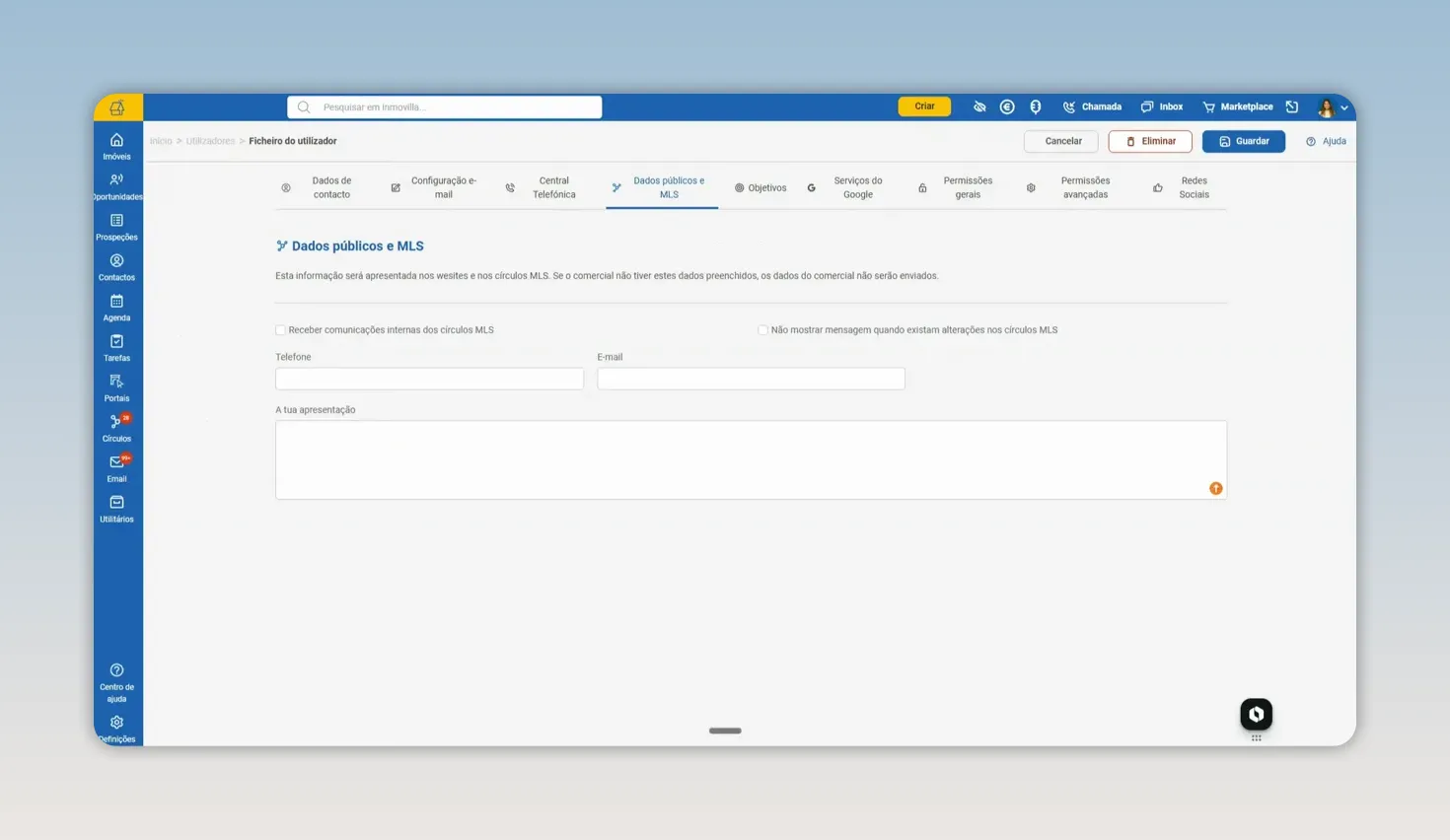 Página de configuração de um utilizador com campos de contacto e uma área de apresentação